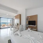 Eldo Paradise Apartament *