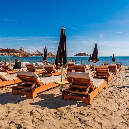 Eldo Paradise Apartment